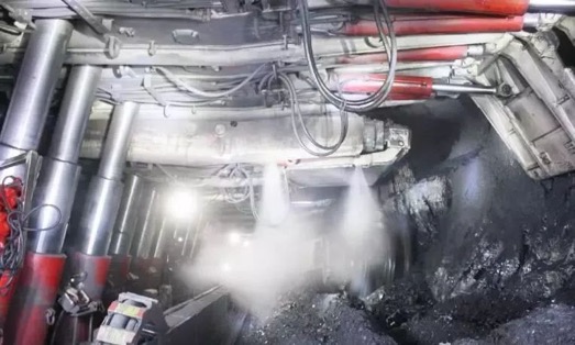 煤矿智能化取代夜班，，，，，，，煤机市场需求将超750亿！